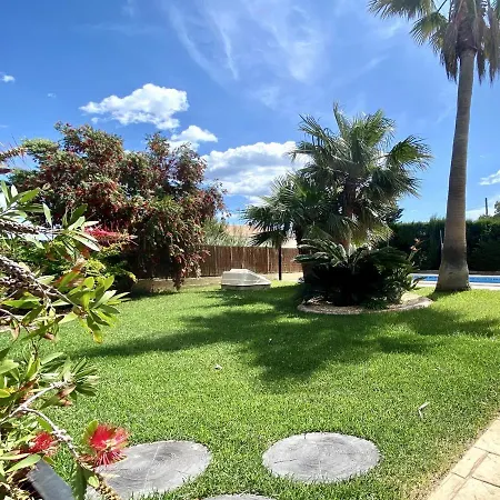 Villa Martina 4 Bedroom With Air Conditioning & Private Swimming Pool Ideal For Families *