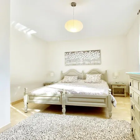 Martina 4 Bedroom With Air Conditioning & Private Swimming Pool Ideal For Families Villa *