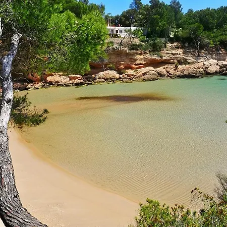 Villa Martina 4 Bedroom With Air Conditioning & Private Swimming Pool Ideal For Families L'Ametlla de Mar