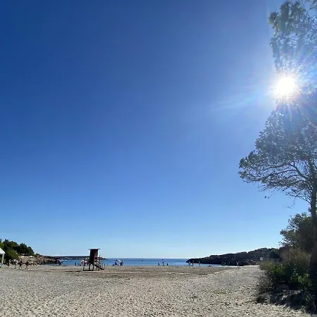 Villa Martina 4 Bedroom With Air Conditioning & Private Swimming Pool Ideal For Families L'Ametlla de Mar