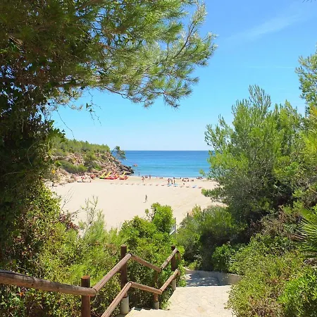 Martina 4 Bedroom With Air Conditioning & Private Swimming Pool Ideal For Families