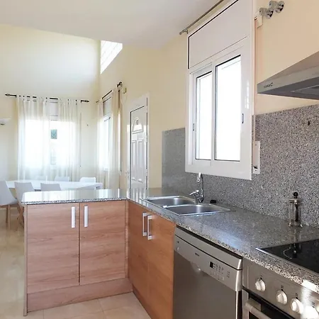 Villa Martina 4 Bedroom With Air Conditioning & Private Swimming Pool Ideal For Families