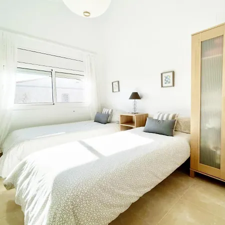 Martina 4 Bedroom With Air Conditioning & Private Swimming Pool Ideal For Families * L'Ametlla de Mar